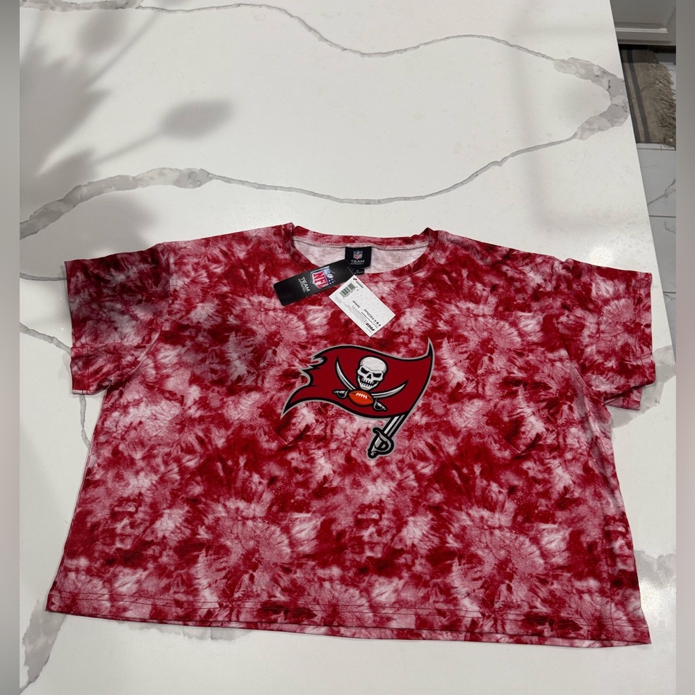 FOCO NFL Tampa Bay Buccaneers Women's Crop Top - XL